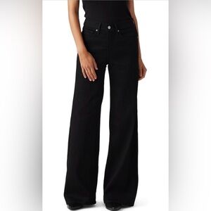 TAGS ON LEVIS 318 Shaping Wide Leg Jean